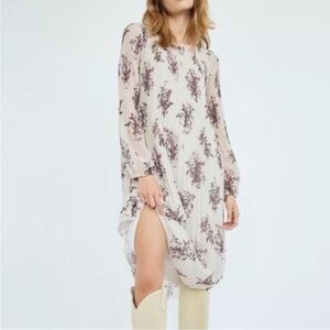 NWT Aritzia Wilfred Daydreamer Mini Dress